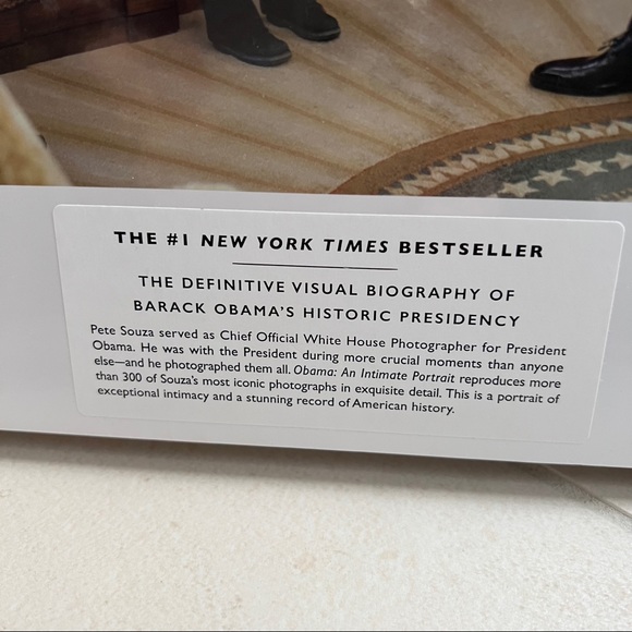 NEW Obama: An Intimate Portrait - Photography by Pete Souza - Picture 4 of 10